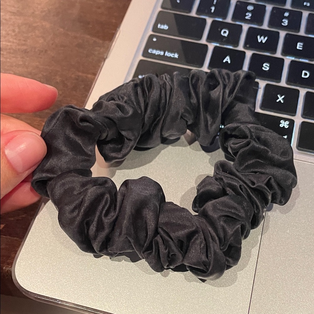 Slip large hair scrunchie